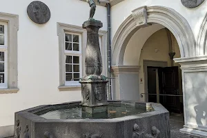 Schängel Fountain image