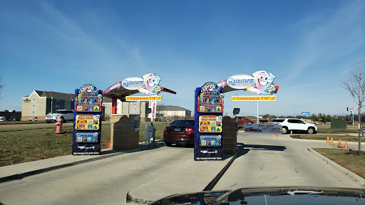 Rainstorm Car Wash en Normal