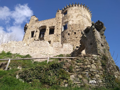 Castello di Madrignano Strada Provinciale, 19020 Madrignano SP, Italia