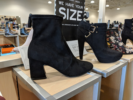 Shoe Store «DSW Designer Shoe Warehouse», reviews and photos, 10515 N Mopac Expy, Austin, TX 78759, USA
