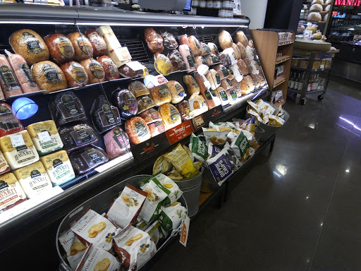 Grocery Store «Lunds & Byerlys Downtown Minneapolis», reviews and photos, 1201 Hennepin Ave, Minneapolis, MN 55403, USA