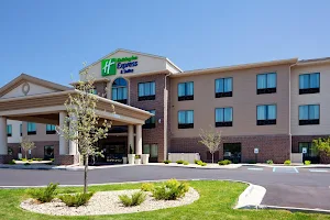 Holiday Inn Express & Suites Mason City, an IHG Hotel image