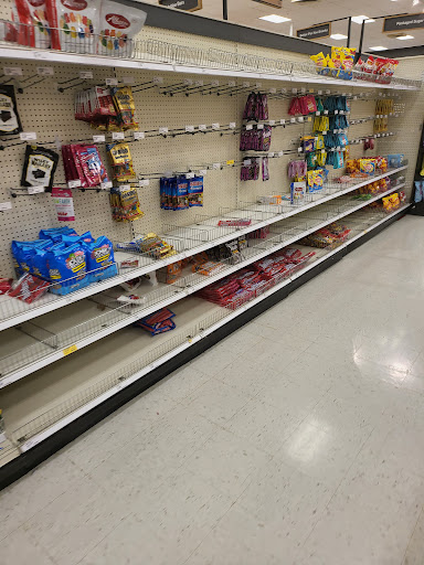 Department Store «Target», reviews and photos, 950 E 33rd St, Signal Hill, CA 90755, USA