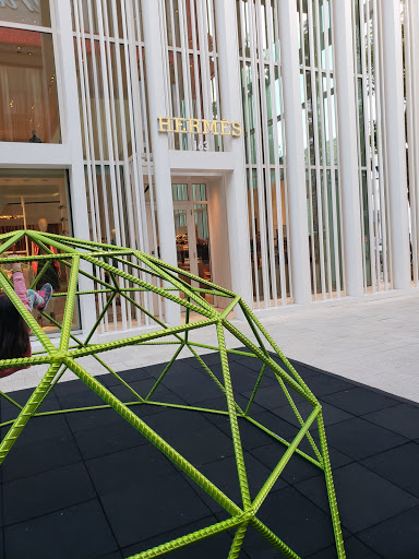 Leather Goods Store «Hermès», reviews and photos, 163 NE 39th St, Miami, FL 33137, USA