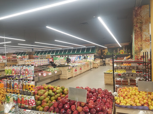 Fruit and Vegetable Store «Harvest Fresh Market», reviews and photos, 100 E Rand Rd, Arlington Heights, IL 60004, USA