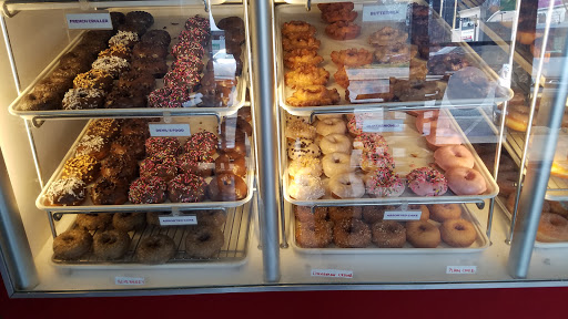 Donut Shop «Donut World», reviews and photos, 2509 Battleground Ave, Greensboro, NC 27408, USA