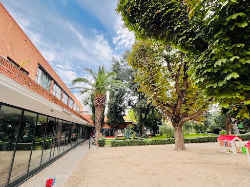 Colegio Madrid - Fundacion Santa Maria en Madrid