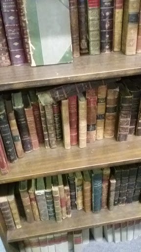 Used Book Store «Atlanta Vintage Books», reviews and photos, 3660 Clairmont Rd, Atlanta, GA 30341, USA