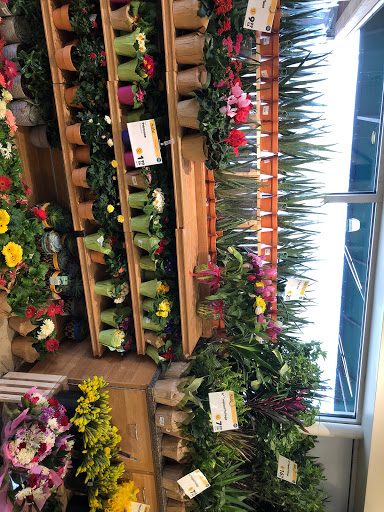 Grocery Store «Whole Foods Market», reviews and photos, 90 E Putnam Ave, Greenwich, CT 06830, USA