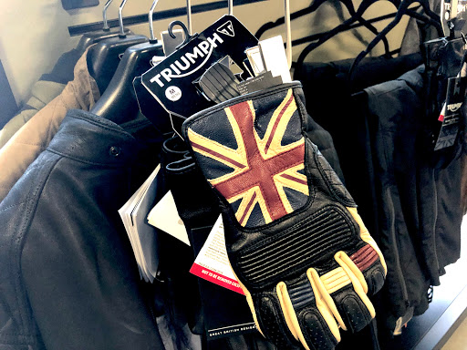 Motorcycle Dealer «BMW, Indian, and Slingshot Woodlands», reviews and photos, 198 Ed English Dr, Shenandoah, TX 77385, USA