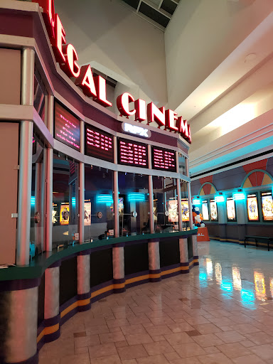 Movie Theater «Regal MacArthur Center Stadium 18 & RPX», reviews and photos, 300 Monticello Ave #330, Norfolk, VA 23510, USA