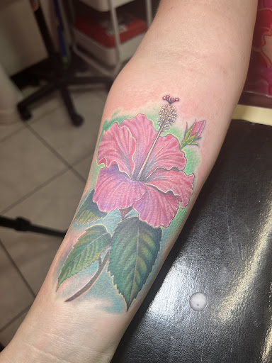 Explore lineman tattoo ideas, creative tattoo ideas in Honolulu, available at Sacred Art Tattoo Waikiki