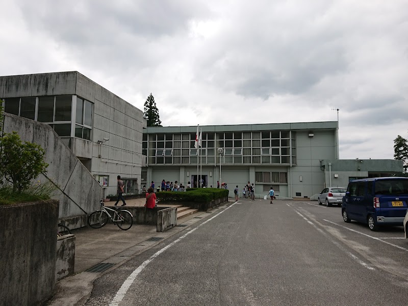 藤岡体育センター