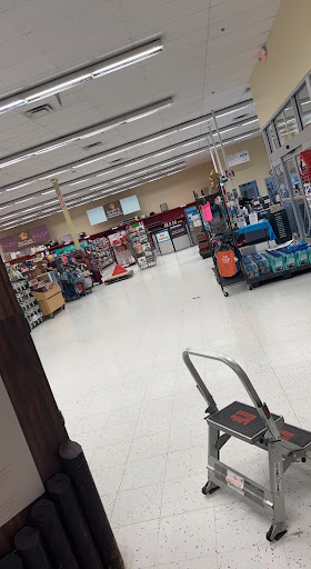 Pet Supply Store «Petco Animal Supplies», reviews and photos, 5239 Harvey St, Norton Shores, MI 49444, USA