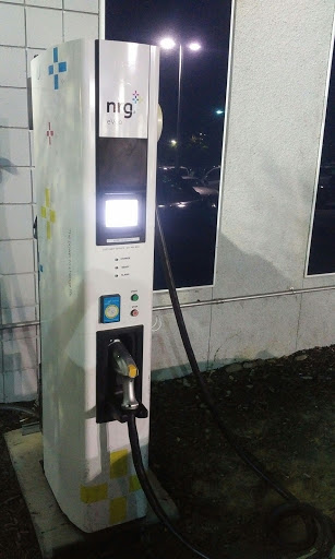 Car Dealer «Hanlees Davis Nissan», reviews and photos, 5009 Chiles Rd, Davis, CA 95618, USA