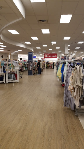 Department Store «Marshalls», reviews and photos, 70 Worcester-Providence Turnpike, Millbury, MA 01527, USA
