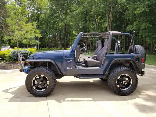 Car Dealer «Pure Automotive», reviews and photos, 4509 Renaissance Pkwy, Warrensville Heights, OH 44128, USA