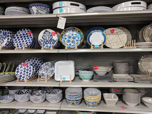 Shopping Mall «Gateway Crossing Shopping Center», reviews and photos, 190 500 W, Bountiful, UT 84010, USA