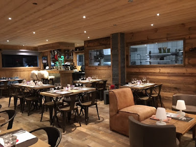 Telepherique Cafe à Megève