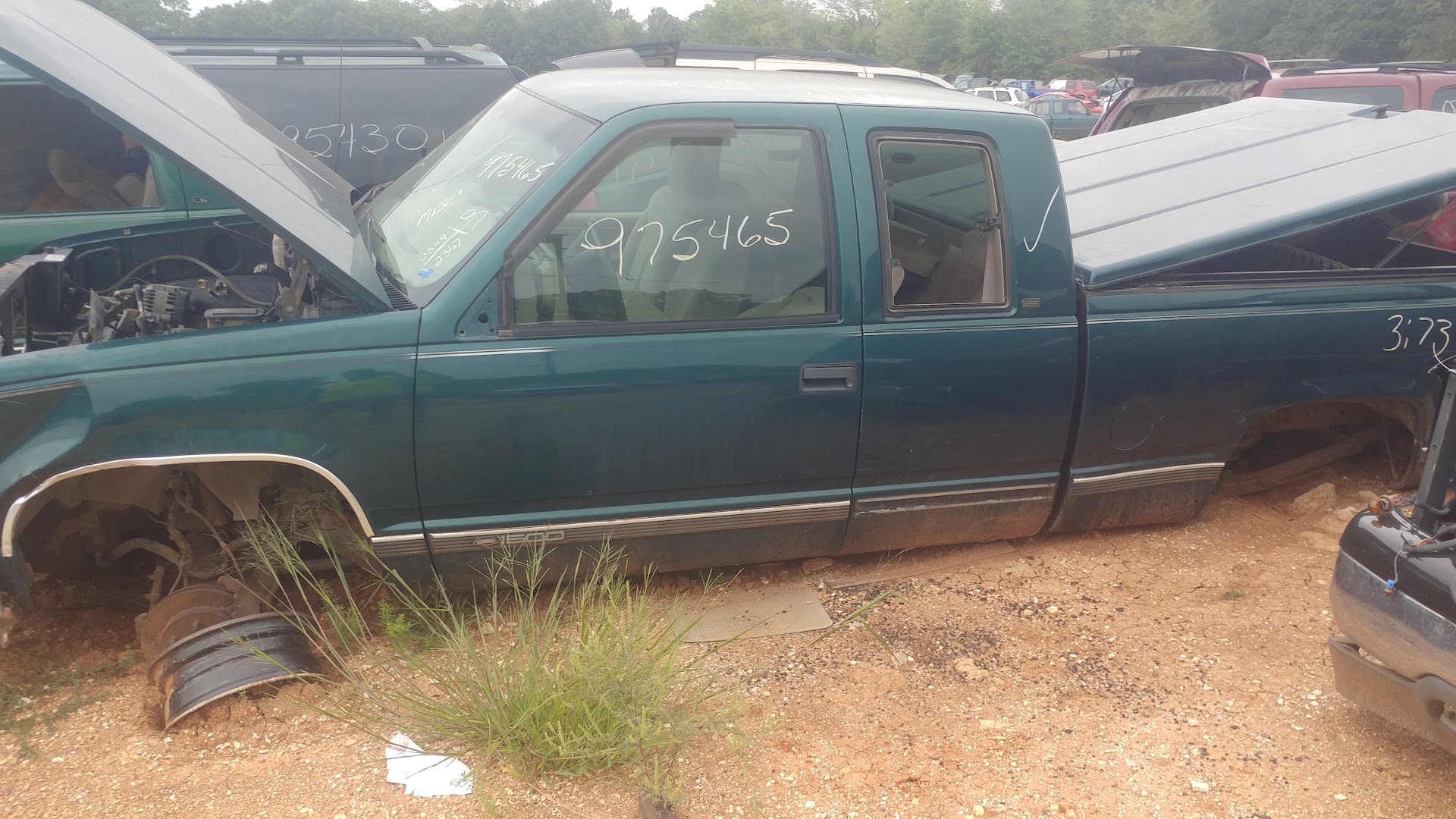 Salvage yard In Eldon MO 