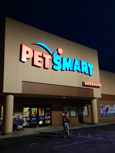 Pet Supply Store «PetSmart», reviews and photos, 2130 Gunbarrel Rd, Chattanooga, TN 37421, USA