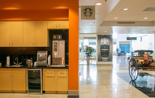 Mercedes Benz Dealer «Mercedes-Benz of Pleasanton», reviews and photos, 5885 Owens Dr, Pleasanton, CA 94588, USA