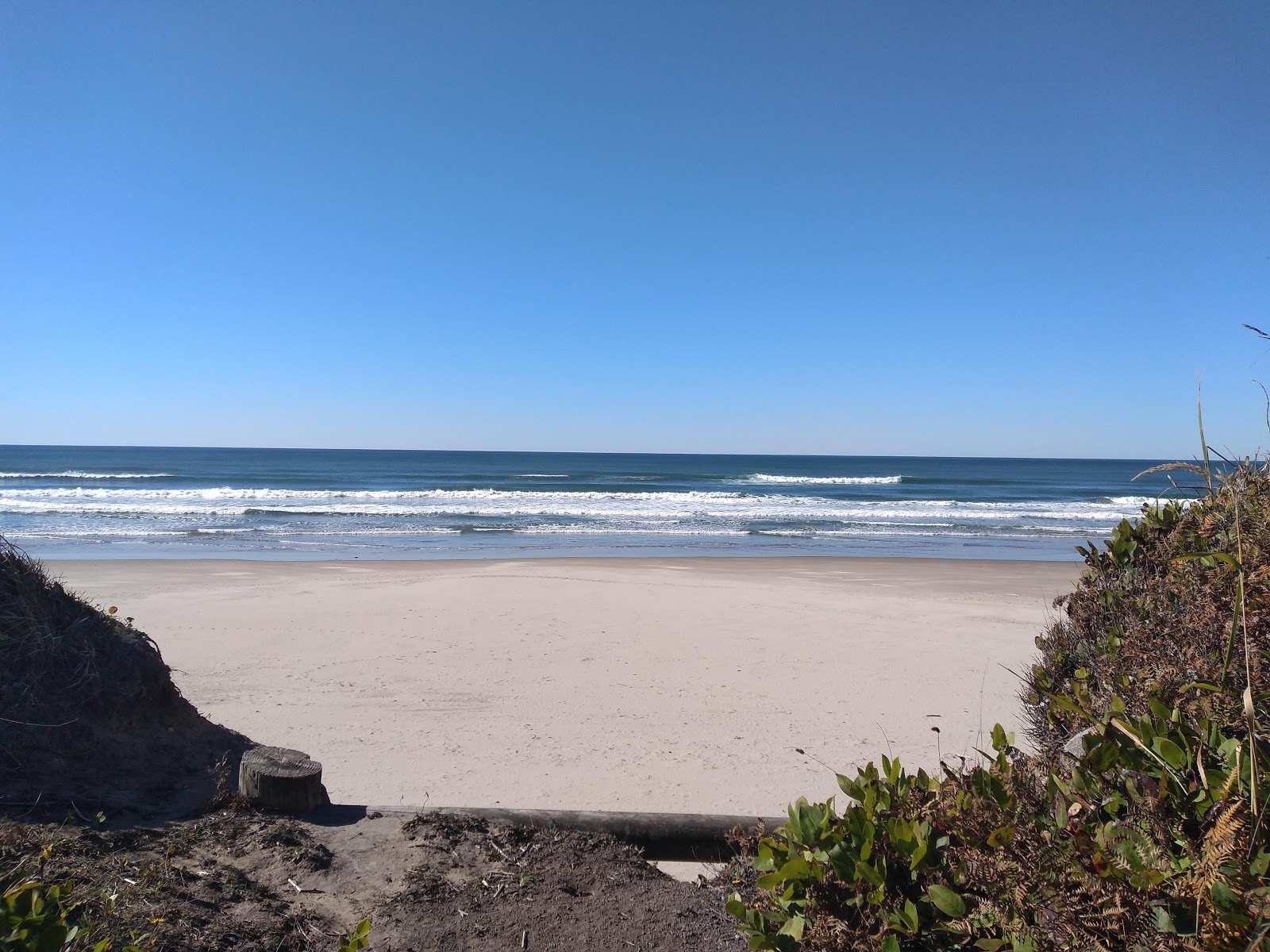 Photo de Tillicum Beach avec rivage droit, long