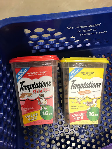 Pet Supply Store «PetSmart», reviews and photos, 2102 W Union Blvd #22A, Bethlehem, PA 18018, USA