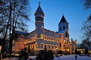Schlosshotel Bredenfelde image