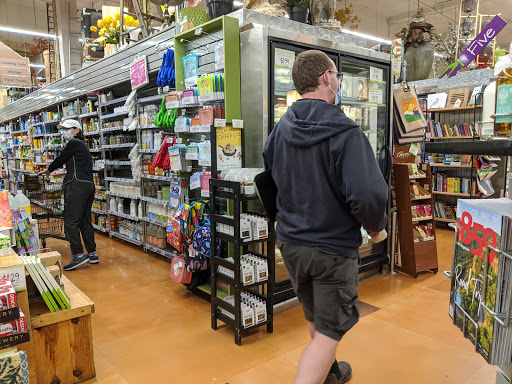 Grocery Store «Newport Avenue Market», reviews and photos, 1121 NW Newport Ave, Bend, OR 97703, USA