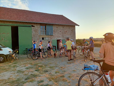 Camping Les Sauges à Dettey