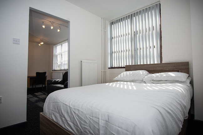 Reviews of Carlton Suites in Stoke-on-Trent - University