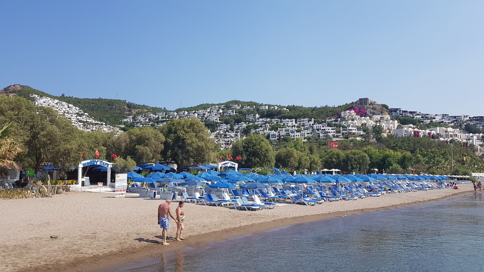 Fotografie cu Plaja Yahşi - locul popular printre cunoscătorii de relaxare
