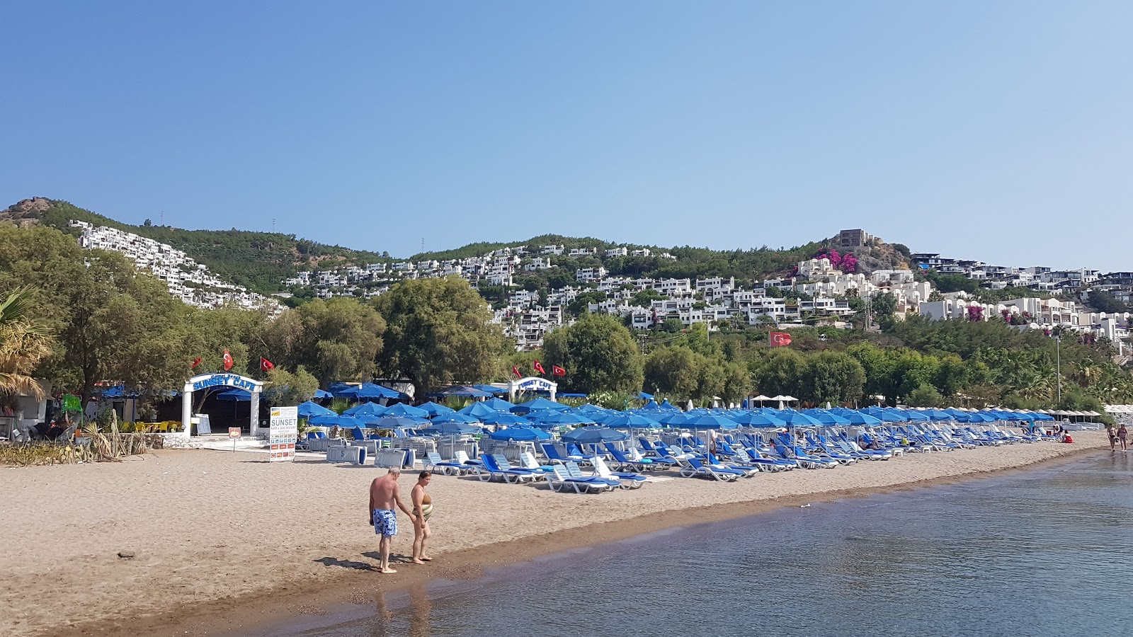 Φωτογραφία του Παραλία Γιαχσί - συνιστάται για οικογένειες που ταξιδεύουν με παιδιά