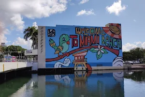 Miami Beach Welcome Mural image