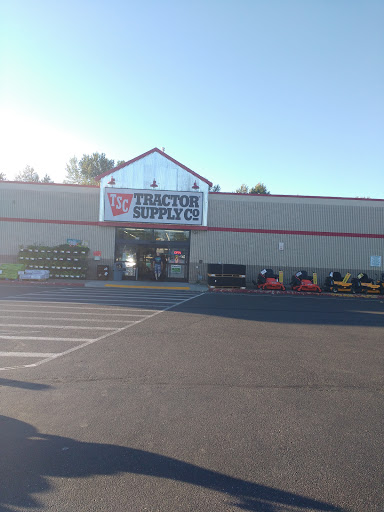 Home Improvement Store «Tractor Supply Co.», reviews and photos, 621 River Rd, Puyallup, WA 98371, USA