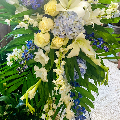 Florist «Four Seasons Flowers & Gifts», reviews and photos, 6630 W Cactus Rd b104, Glendale, AZ 85304, USA