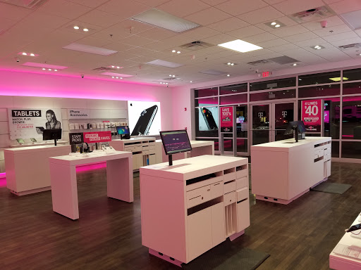 Cell Phone Store «T-Mobile», reviews and photos, 46320 Lexington Village Way #200, Lexington Park, MD 20653, USA