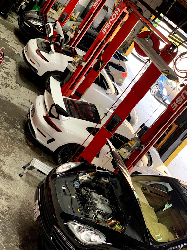 HOUSE Automotive image