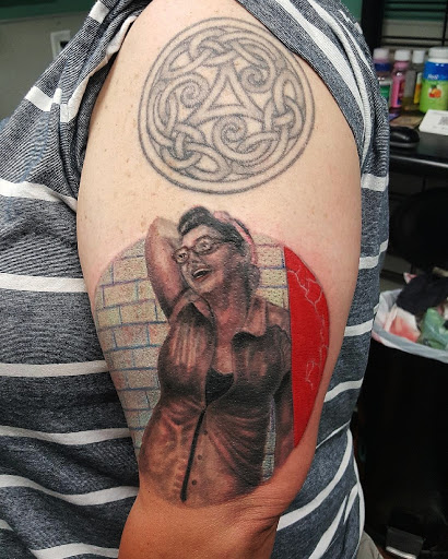 Tattoo and Piercing Shop «Miraculous Creations», reviews and photos, 387 Park Ave, Worcester, MA 01610, USA