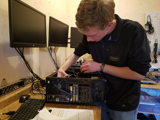 Computer Repair Service «Monument Computer Repair», reviews and photos, 325 2nd St r, Monument, CO 80132, USA
