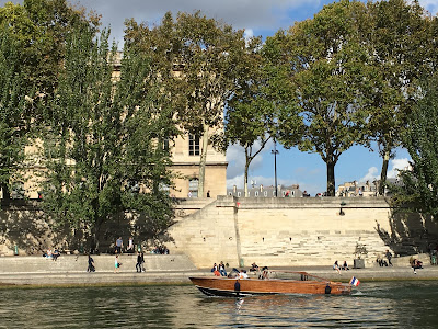 Vedettes du Pont Neuf à Paris