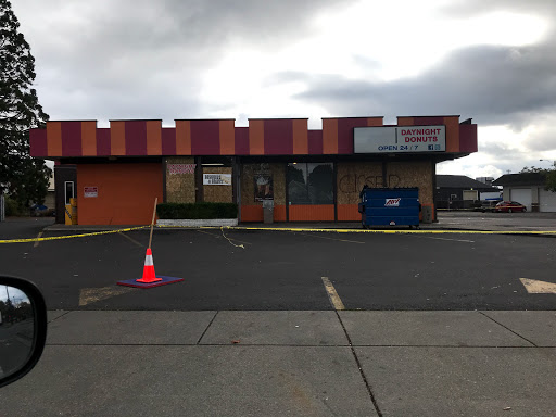 Coffee Shop «Daynight Donuts», reviews and photos, 2234 Fairgrounds Rd NE, Salem, OR 97301, USA