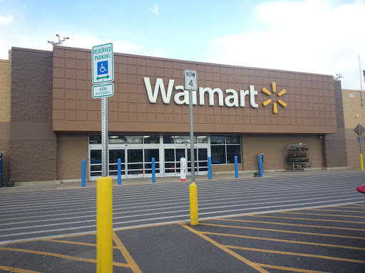 Department Store «Walmart Supercenter», reviews and photos, 180 Veterans Dr N, Huntingdon, TN 38344, USA