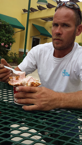 Ice Cream Shop «Cold Stone Creamery», reviews and photos, 2311 Santa Barbara Blvd #109, Cape Coral, FL 33991, USA