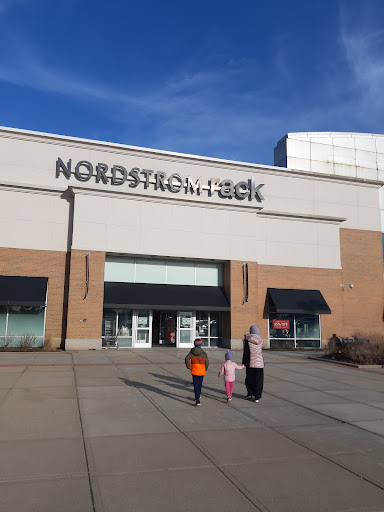 Department Store «Nordstrom Rack Orland Park Place», reviews and photos, 140 Orland Park Pl, Orland Park, IL 60462, USA