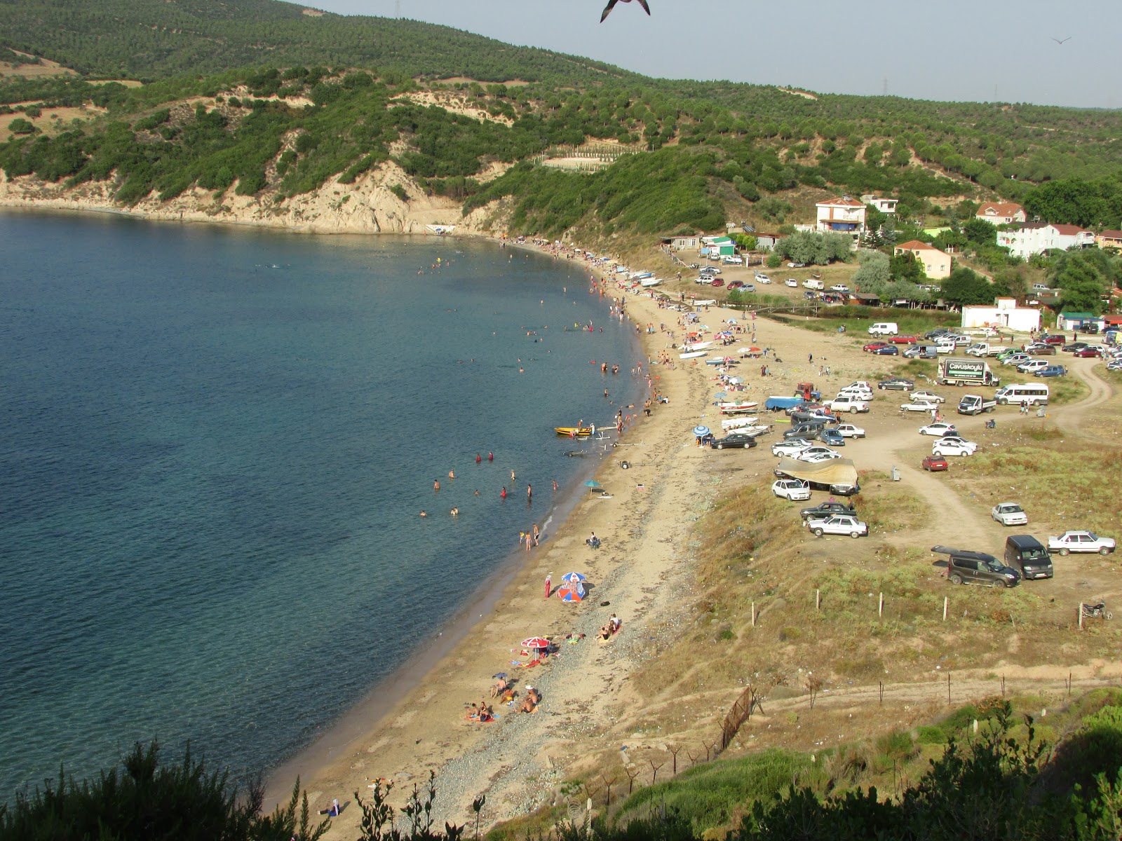 Foto van Sahmelek beach met gemiddeld niveau van netheid