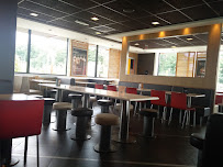 Atmosphère du Restauration rapide McDonald's à Aizenay - n°15