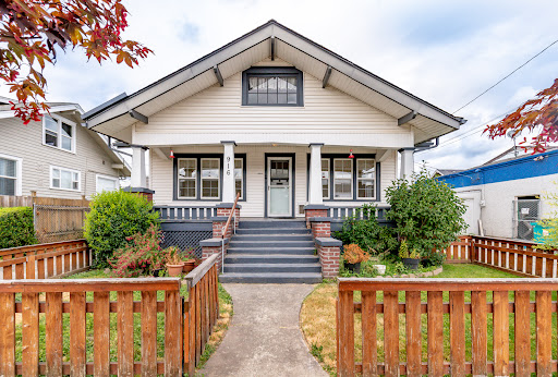 Real Estate Agency «Blue Emerald Real Estate Company (Formerly Genesis)», reviews and photos, 2100 S 314th St, Federal Way, WA 98003, USA