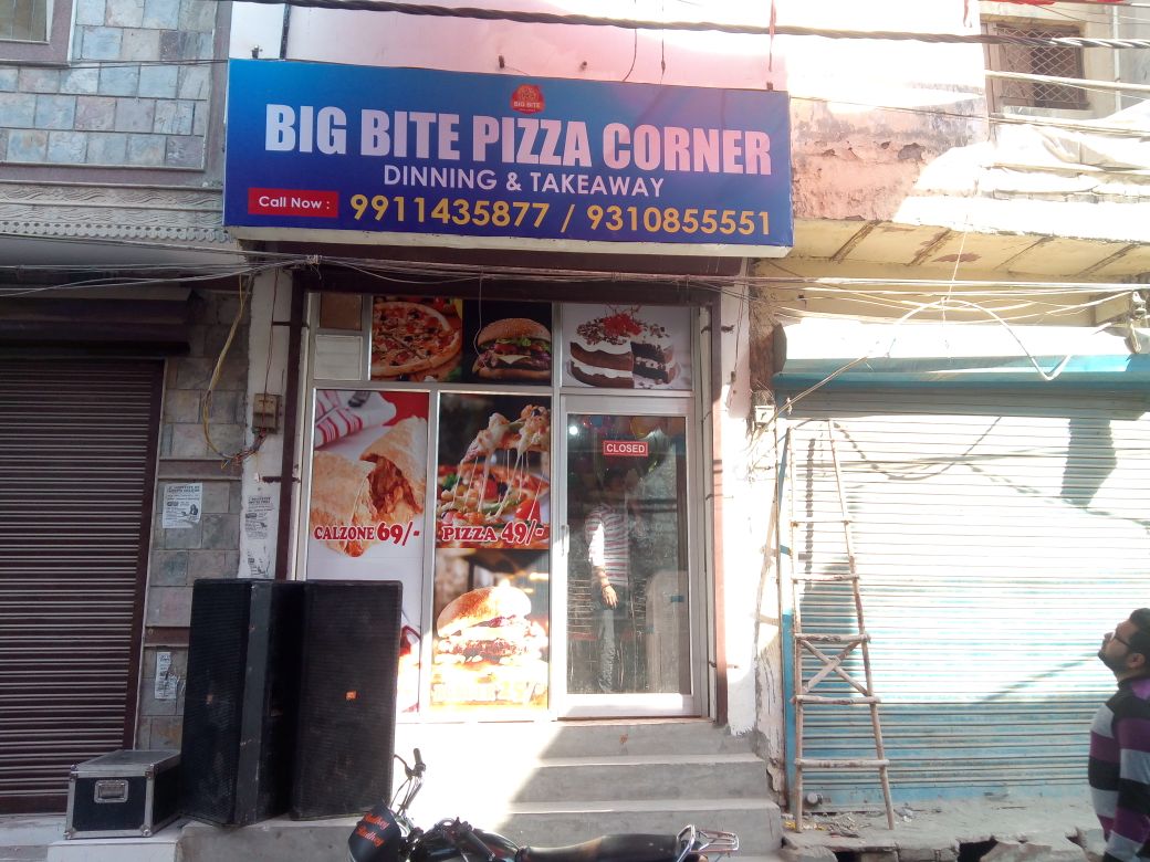 Big Bite Pizza Corner
